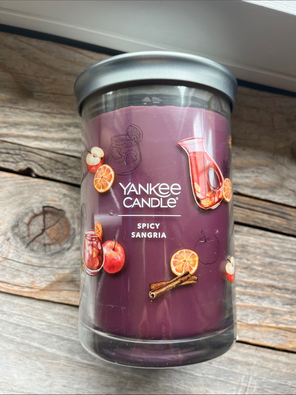 Discontinued/rare Yankee Candle Spicy Sangria—new and unburned